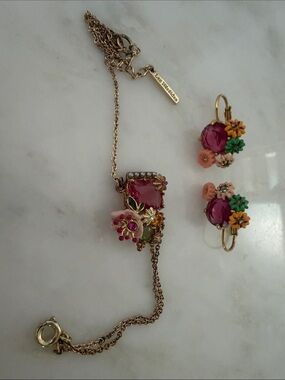 Gold-Tone Pink Crystal Floral Bracelet and Earrings Set